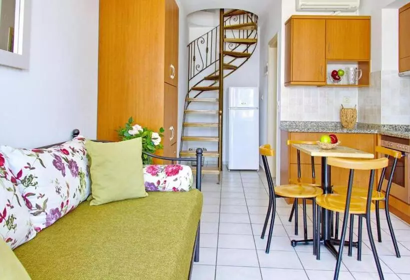 Appartement 1 Chambre, Maria Rousse