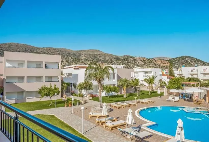 Appartement Supérieur 1 Chambre Vue Piscine, Maria Rousse