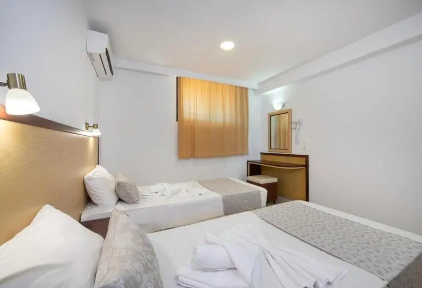 Huoneisto 1 Makuuhuone Puutarhanäkymä, Ekavi Apartments