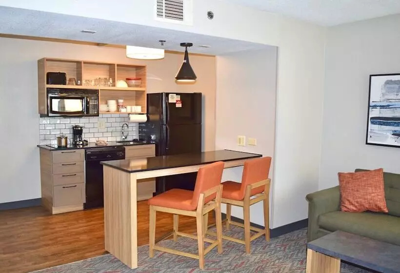 スイート, Candlewood Suites Indianapolis Downtown Medical District, An Ihg