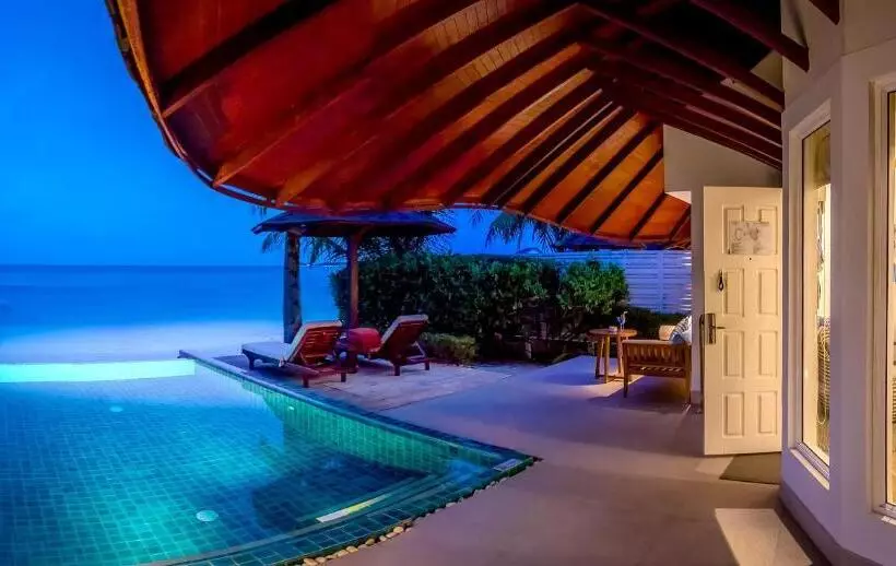 ویلای 2 خوابه, Machchafushi Island Resort & Spa Maldives, The Centara Collection