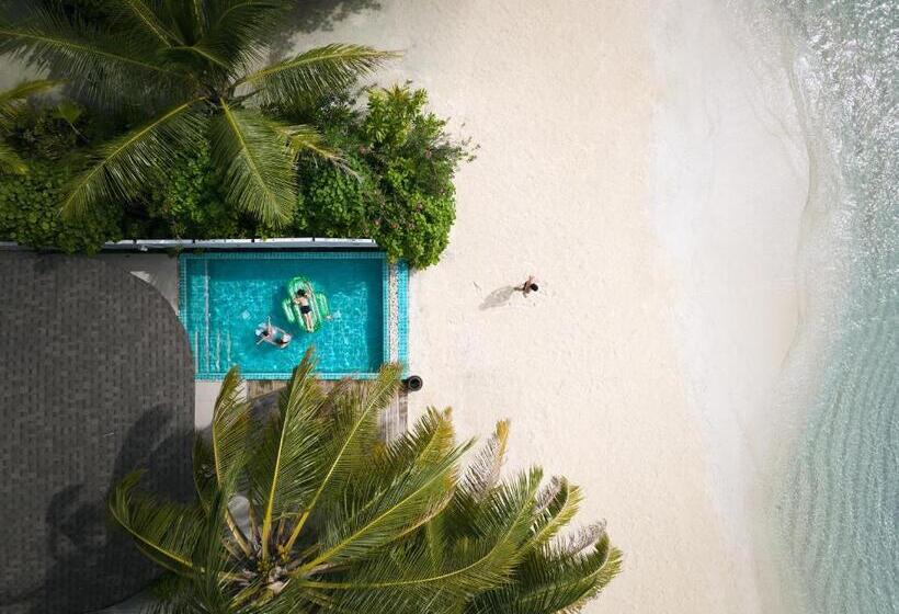 ویلای 2 خوابه, Centara Grand Island Resort & Spa Maldives