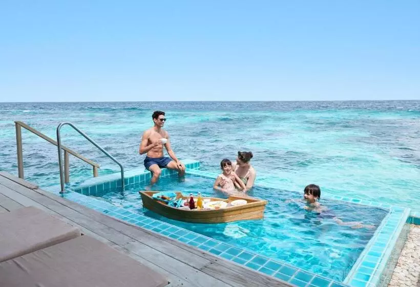 ویلای یک اتاق خوابه با استخر شنا, Machchafushi Island Resort & Spa Maldives, The Centara Collection