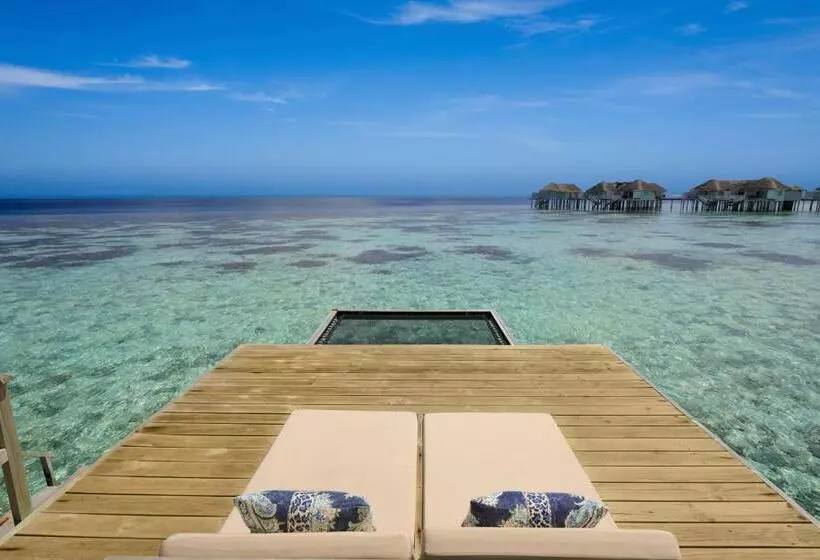 ویلا پریمیوم 1 خوابه, Machchafushi Island Resort & Spa Maldives, The Centara Collection