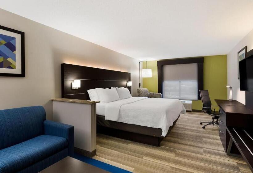 带大床的套房, Holiday Inn Express Hotel & Suites Newton Sparta, An Ihg