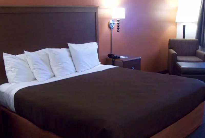 اتاق استاندارد برای معلولان, Holiday Inn Express & Suites Rapid City, An Ihg