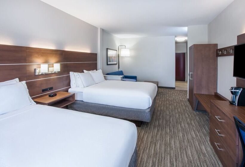 スイート, Holiday Inn Express & Suites Texarkana, An Ihg