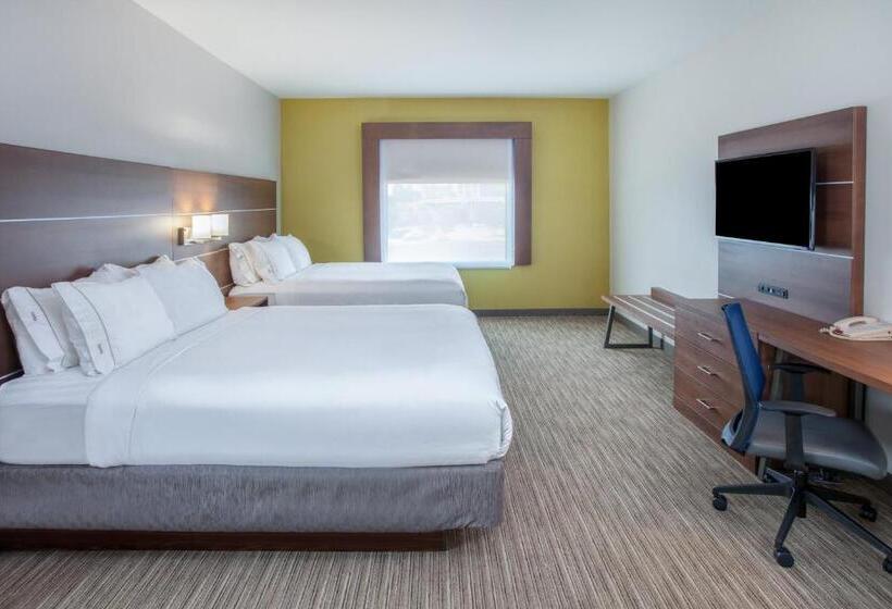 スイート, Holiday Inn Express & Suites Texarkana, An Ihg