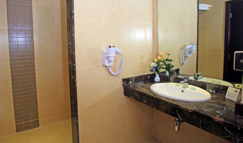 スイート, Holiday Inn Express & Suites Texarkana, An Ihg