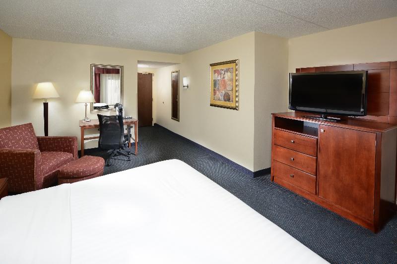스탠다드 룸 킹사이즈 침대, Holiday Inn Express Richmond I 64 Short Pump Area, An Ihg