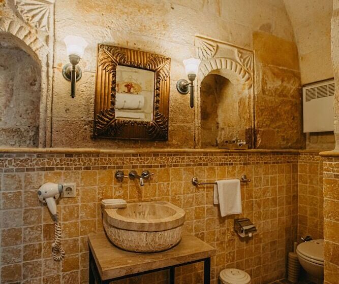 デラックスルーム, Meleklerevi Cave