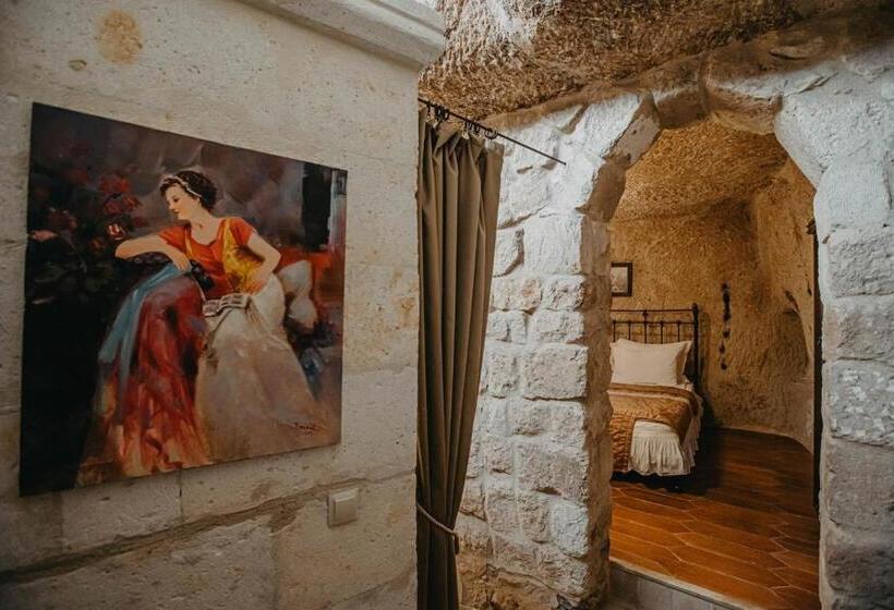 Номер Deluxe, Meleklerevi Cave