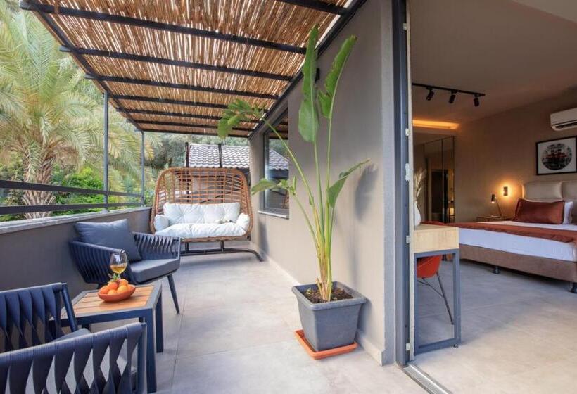 Полулюкс, Morina Deluxe