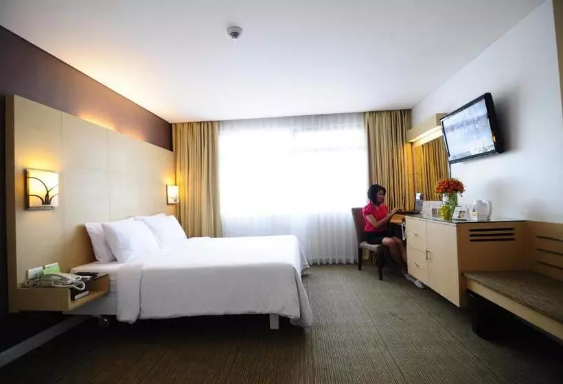 اتاق لوکس, St Giles Hotel Makati