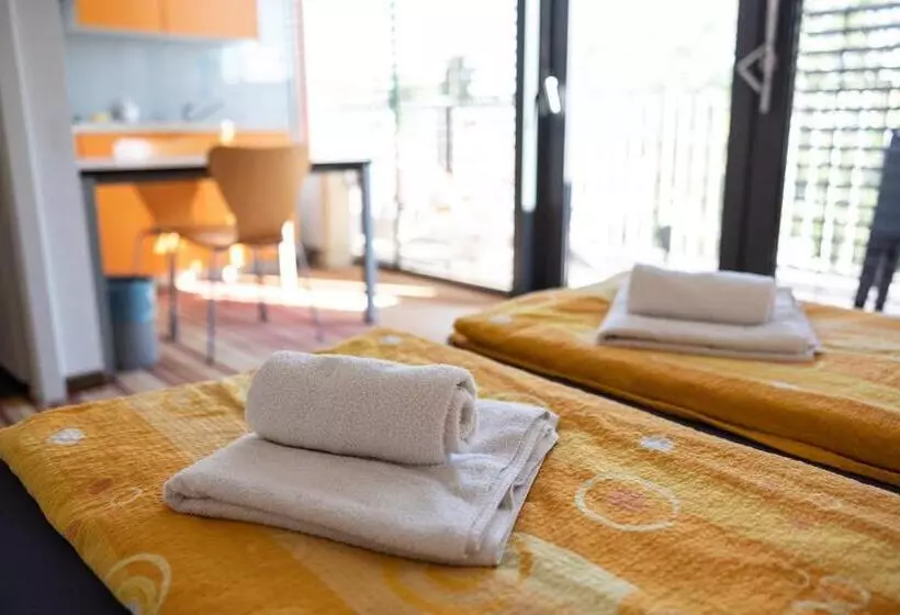 استودیو استاندارد با بالکن, Hostel Pekarna