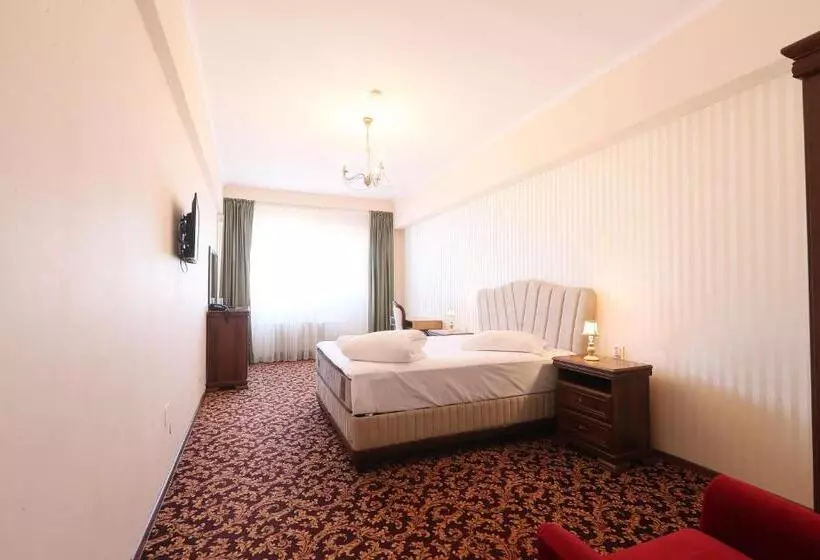 Standard-huone, Impero