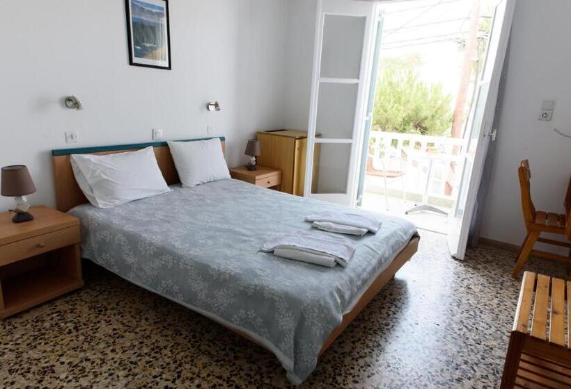 غرفة قياسية إطلالة جانبية علي البحر, Lefkothea