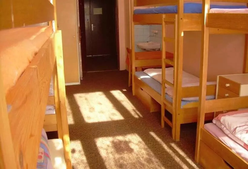 Vuode Makuusalissa, Penzion Heřmanice