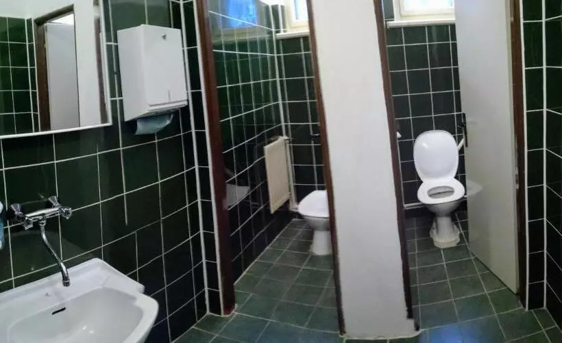 Vuode Makuusalissa, Penzion Heřmanice