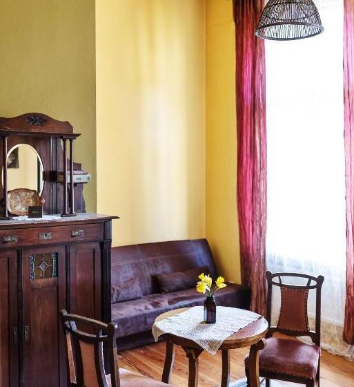 Номер Стандарт Трехместный, Hostel, Pokoje Gościnne Mleczarnia   Ozonowane