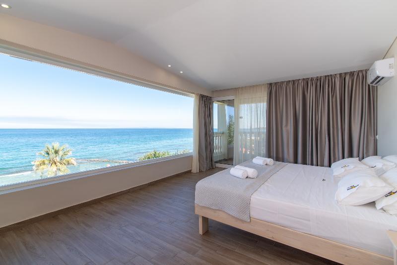 Deluxe Suite Sea View, Belussi Beach Hotel & Suites