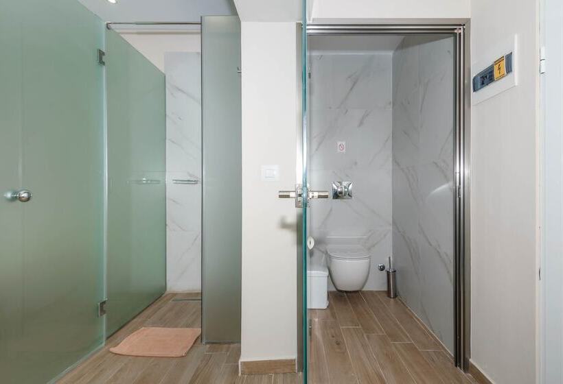 Deluxe Suite Sea View, Belussi Beach Hotel & Suites