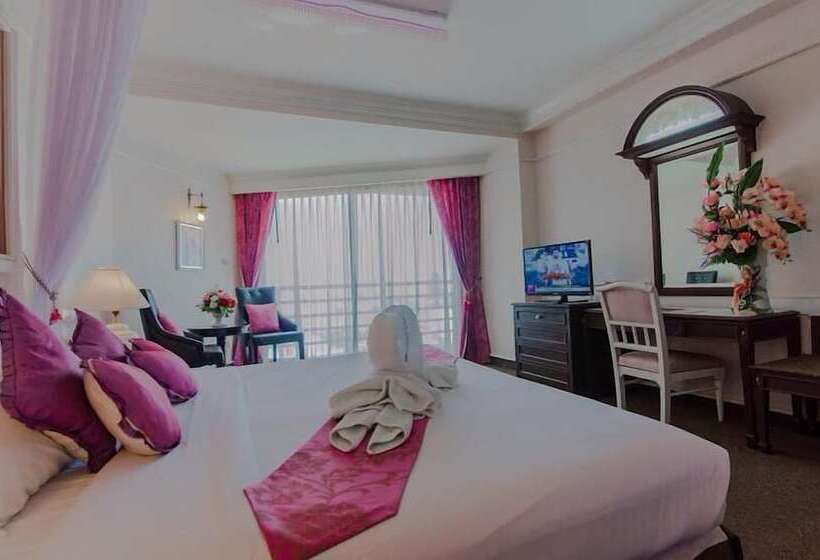 اتاق لوکس, First Pacific Hotel And Convention