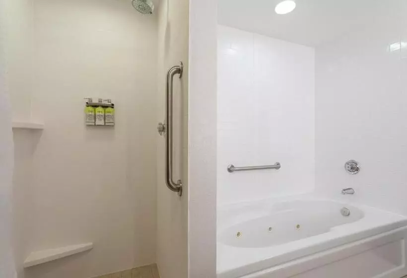 Executive-sviitti 2 Makuuhuonetta, Holiday Inn Express Crystal River, An Ihg