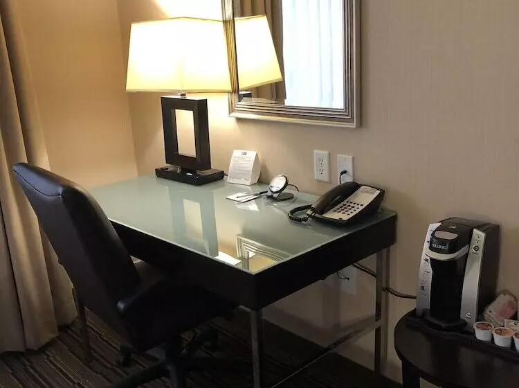 سوئیت برای معلولان, Holiday Inn Express Hotel Twin Falls, An Ihg
