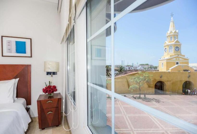 Номер Deluxe с Балконом, NH Royal Urban Cartagena