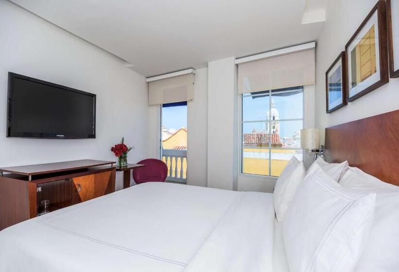 Номер Deluxe с Балконом, NH Royal Urban Cartagena