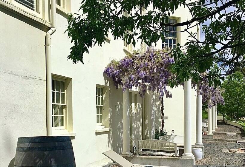 غرفة قياسية سرير كينج, The Woodbridge Waterfront Rooms