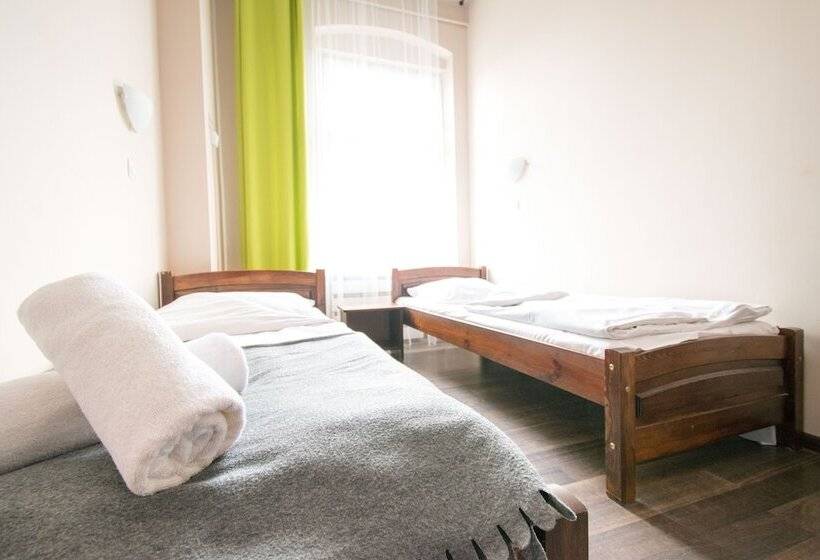 غرفة قياسية, Royal Hostel