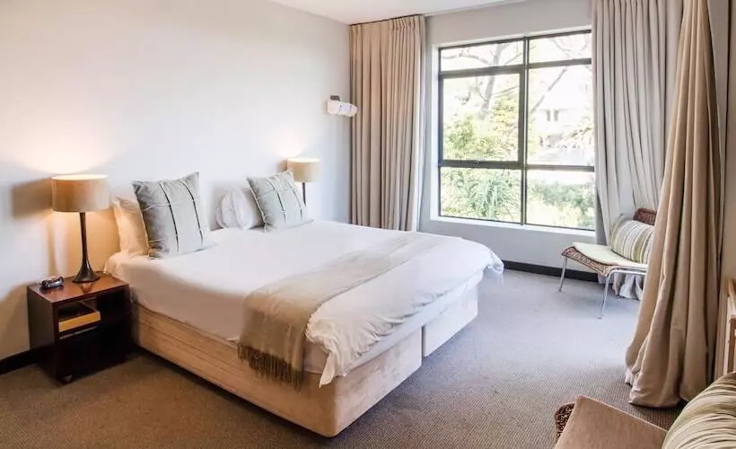 ３ベッドルームアパートメント, The Glen Apartments