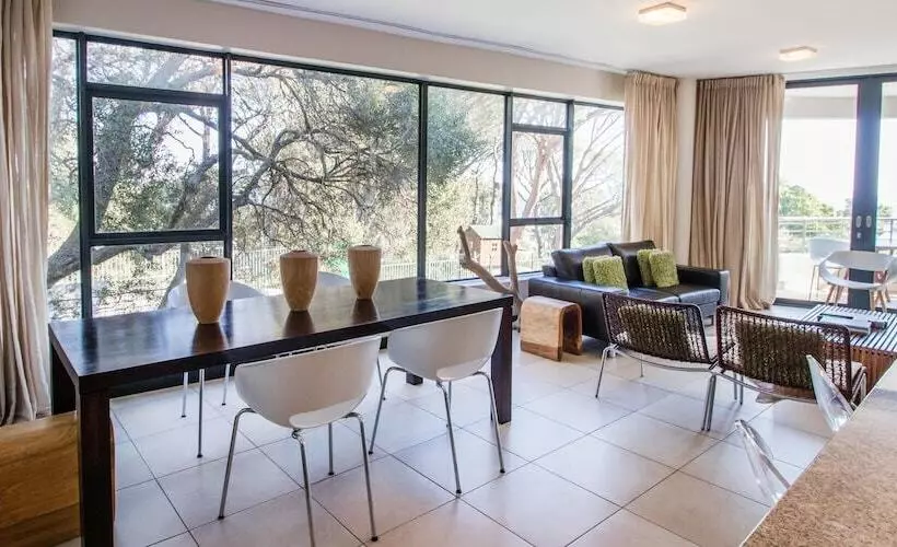 ２ベッドルームアパートメント, The Glen Apartments