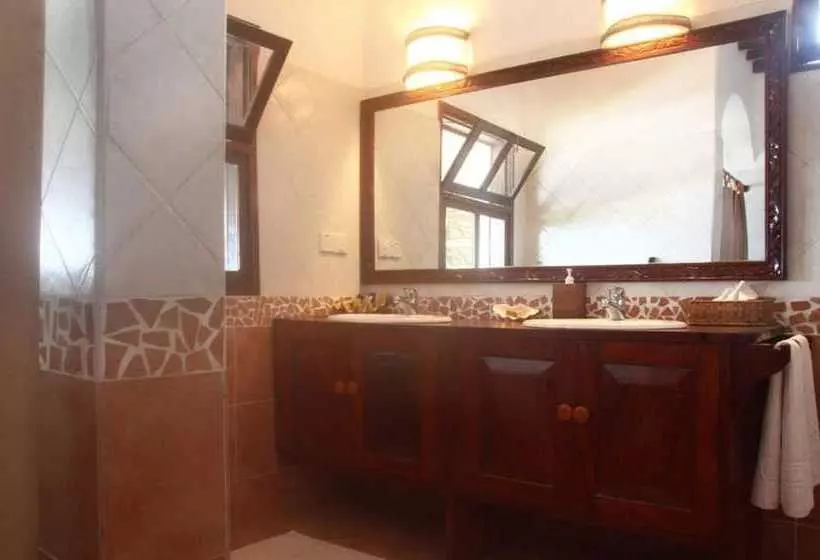 سوییت جونیور با چشم‌انداز دریا, Villa Kiva Boutique Hotel