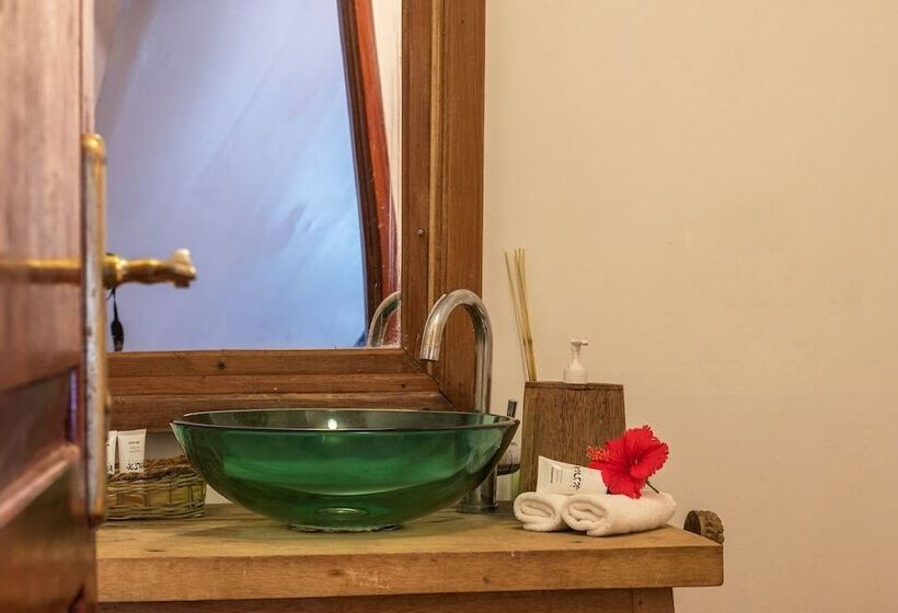 חדר קומפורט לשלושה, Villa Kiva Boutique Hotel