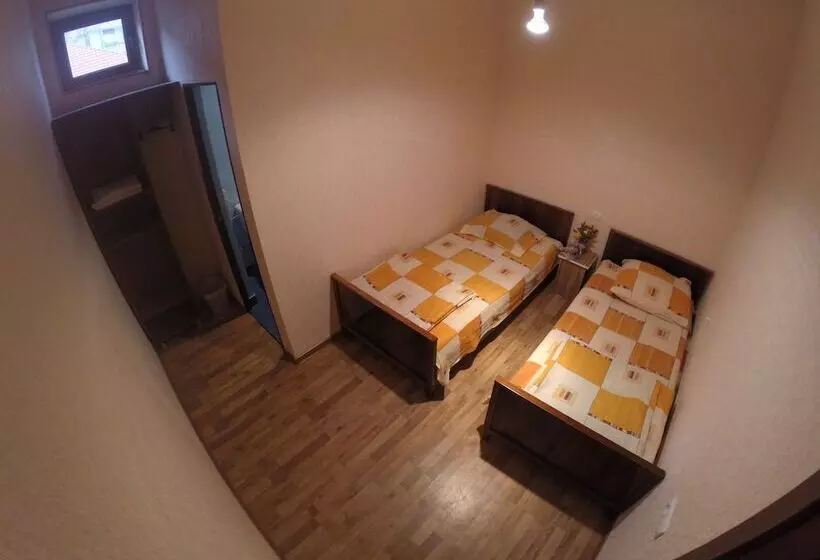 اتاق استاندارد یک نفره, Hostel Glide