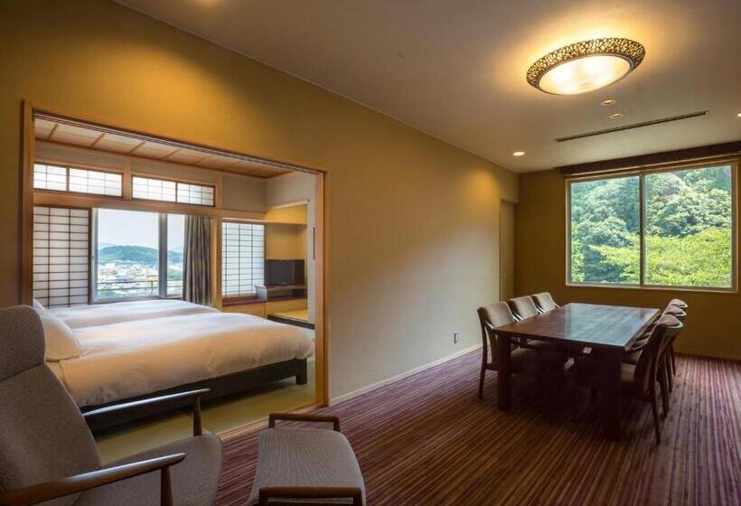 패밀리 룸, Kotohira Kadan