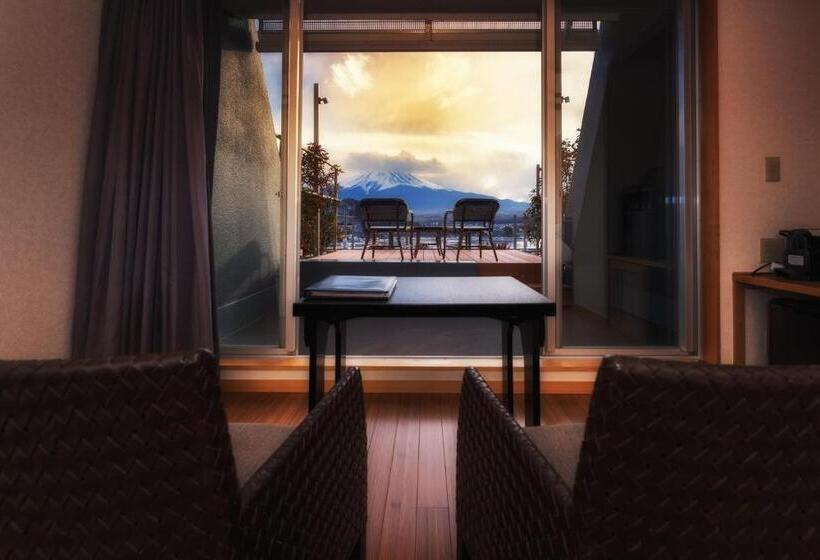 اتاق سوپریور با چشمانداز, Mizno