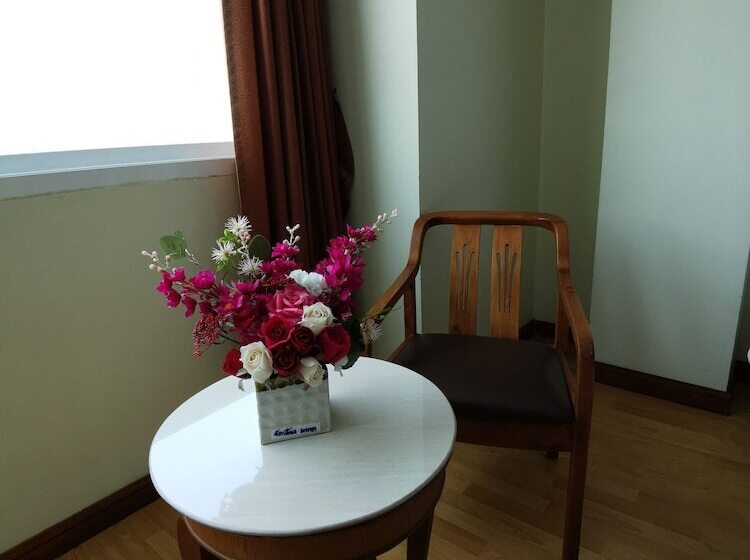 スーペリアールーム, Morakot Twin Chumphon