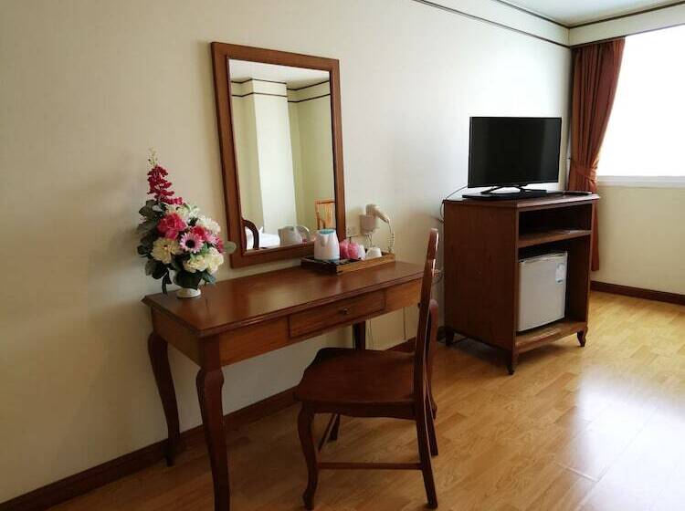 デラックスルーム, Morakot Twin Chumphon