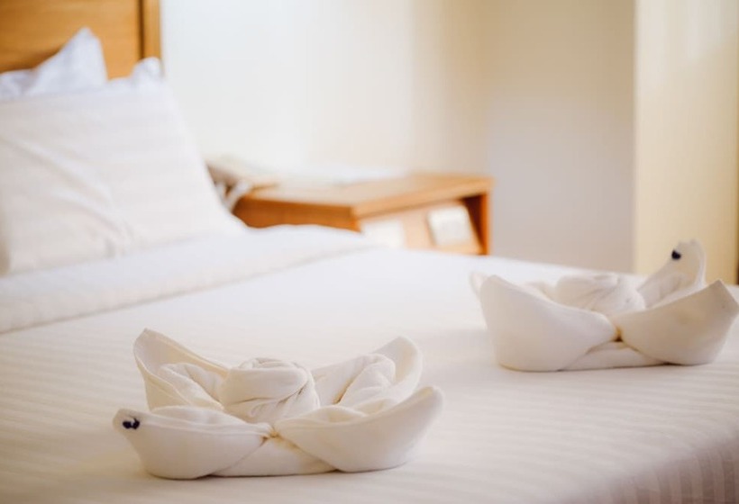 デラックスルーム, Morakot Twin Chumphon