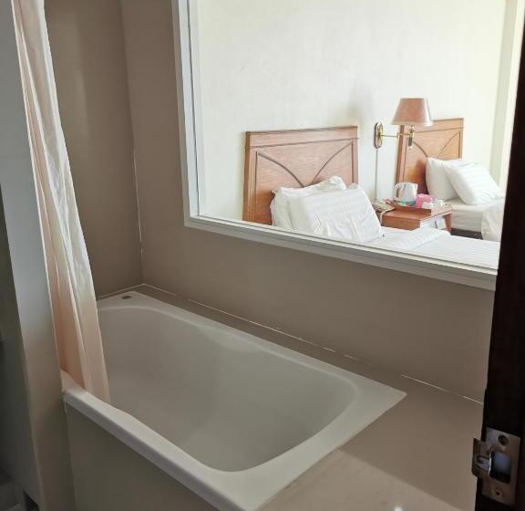 デラックスルーム, Morakot Twin Chumphon