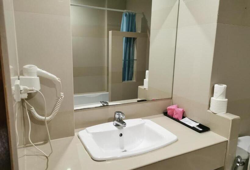 デラックスルーム, Morakot Twin Chumphon