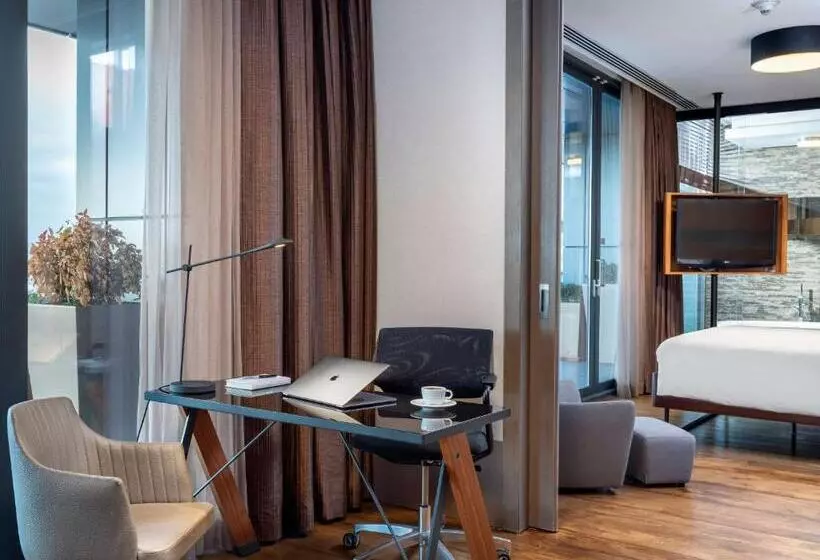 Presidential Suite, Radisson Blu Hotel Istanbul Asia
