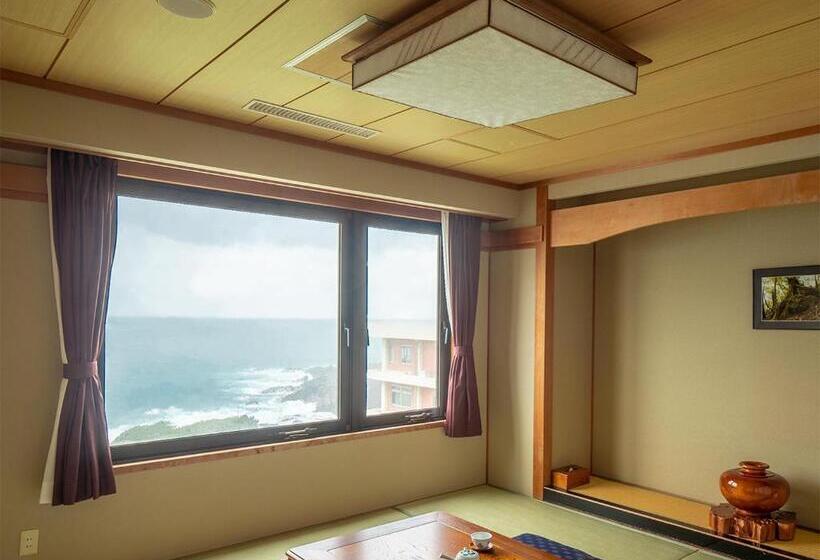 Семейный Номер Вид на Море, The Hotel Yakushima Ocean & Forest
