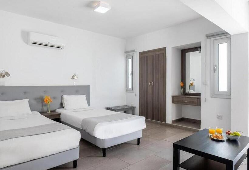 1 Bedroom Family Apartment with Balcony