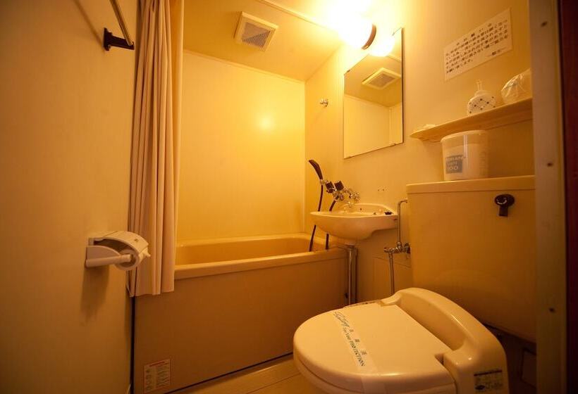 غرفة قياسية فردية, Caffel Hinanosato