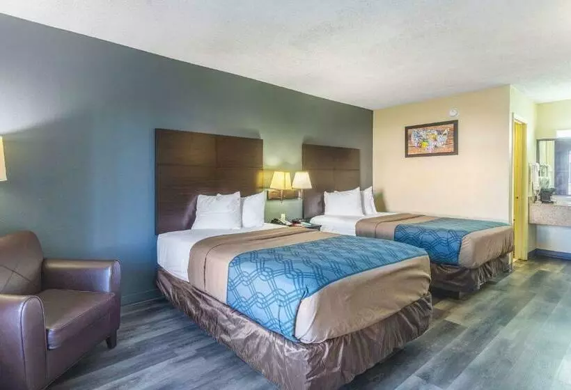 ２ダブルベッドのスタンダードルーム, Econo Lodge & Suites Clarksville